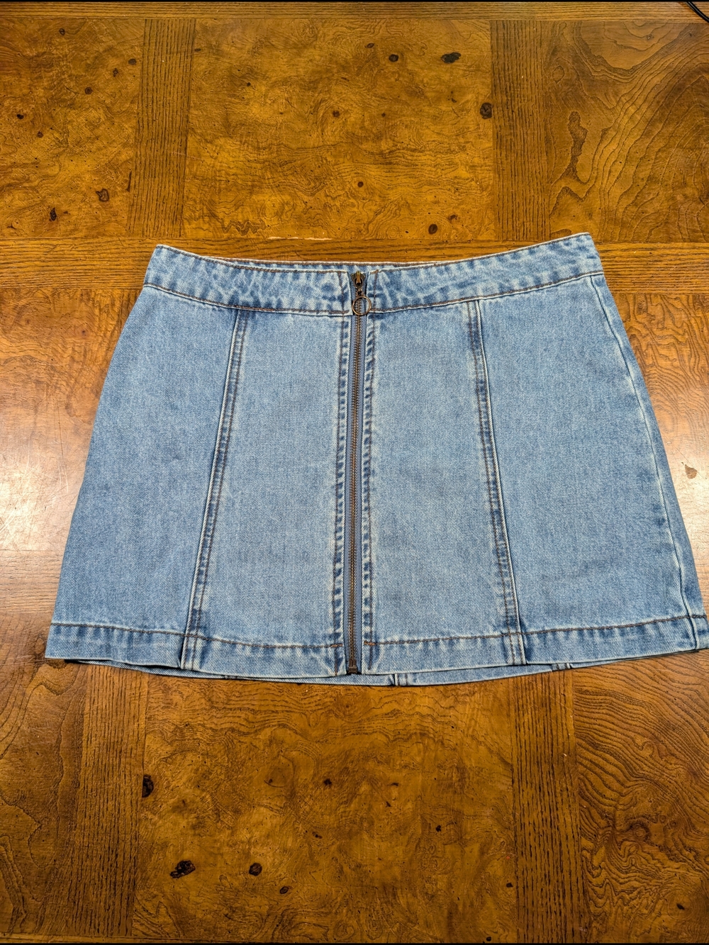 Altard State Medium Light Wash Denim Mini Skirt Front Zip Women's Size S